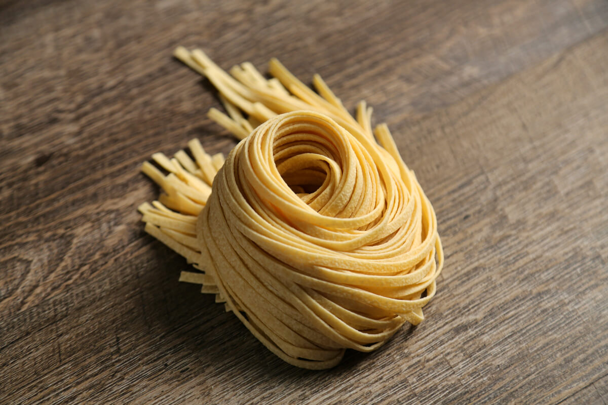 Hailing from the Liguria region, Linguine pasta is traditionally served with pesto, seafood or garden vegetables. Linguine translates to 